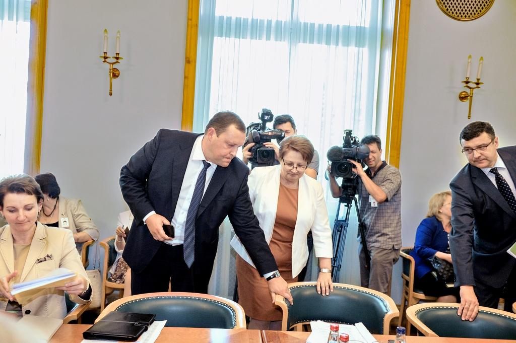 Bēgļu jautājums arvien karstāks
