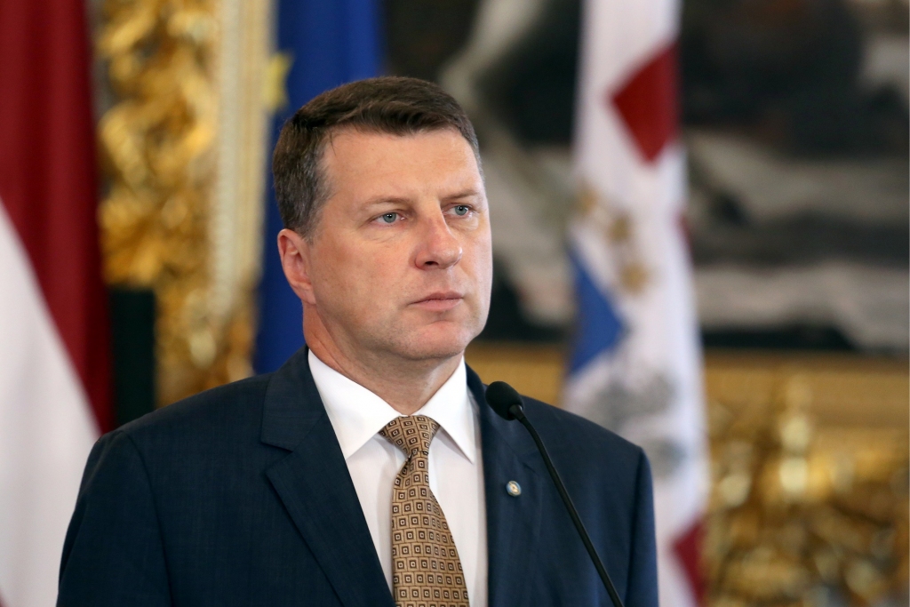 Vējonis uzdod valdībai divu nedēļu laikā sagatavot plānu bēgļu uzņemšanai