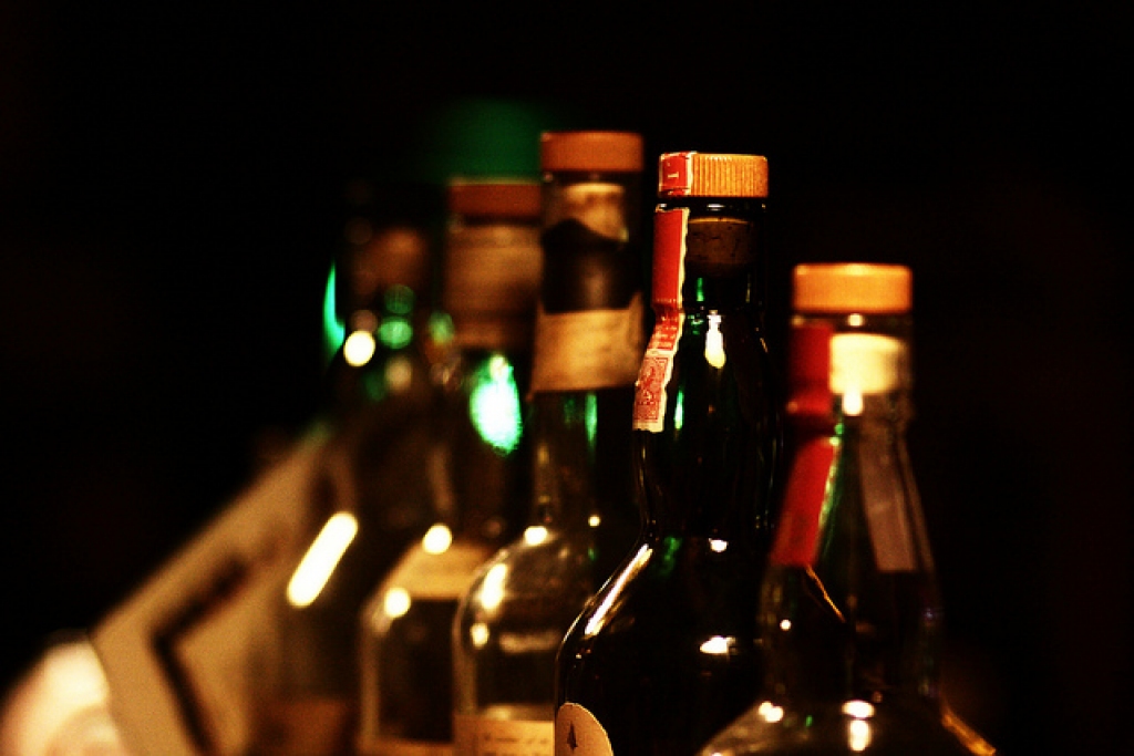 Kontrolpirkumos pieķer 11 pieaugušos, kuri gatavi nepilngadīgajiem sagādāt alkoholu