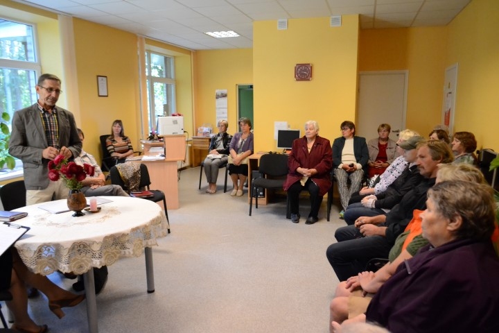 Taurkalnieši vēlas remontēt māju jumtus