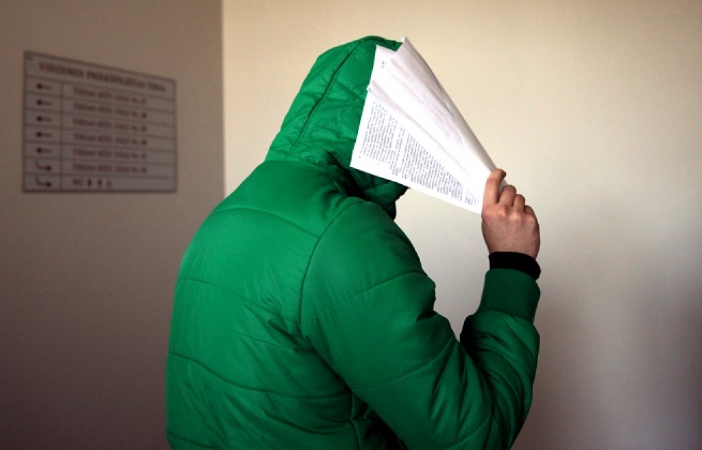 Tiesa neapcietina ekspozīcijas Maidana cilvēki iespējamo bojātāju; aizturēts arī otrs