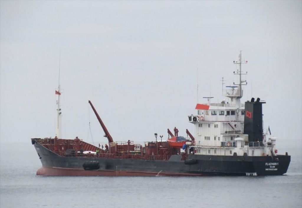 Daugavgrīvā avarējušā tankkuģa kapteiņa izelpā bijušas 2,34 promiles alkohola