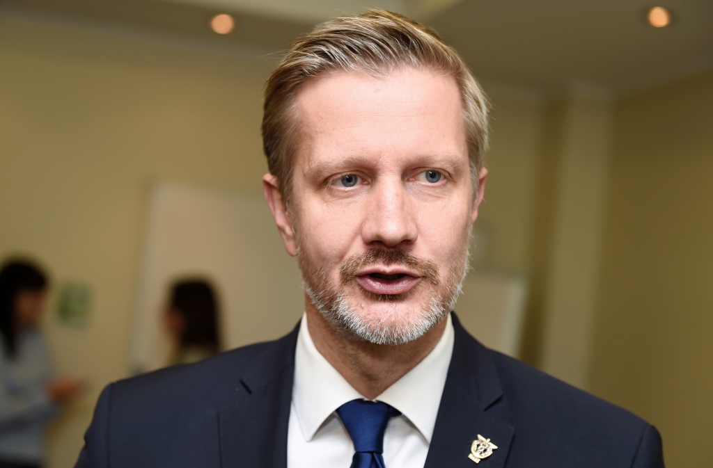Endziņš: Ieņēmumi valstij tiek meklēti Excel tabulas līmeņa domāšanas veidā