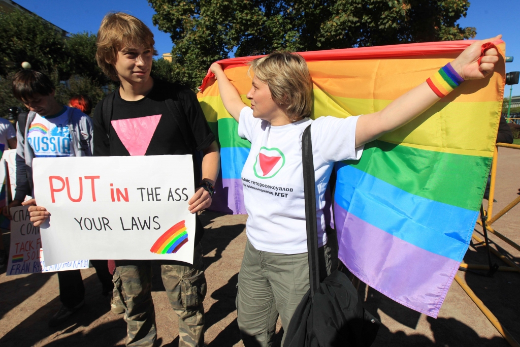 Krievijā par publisku homoseksualitātes atzīšanu ierosina piespriest cietumsodu