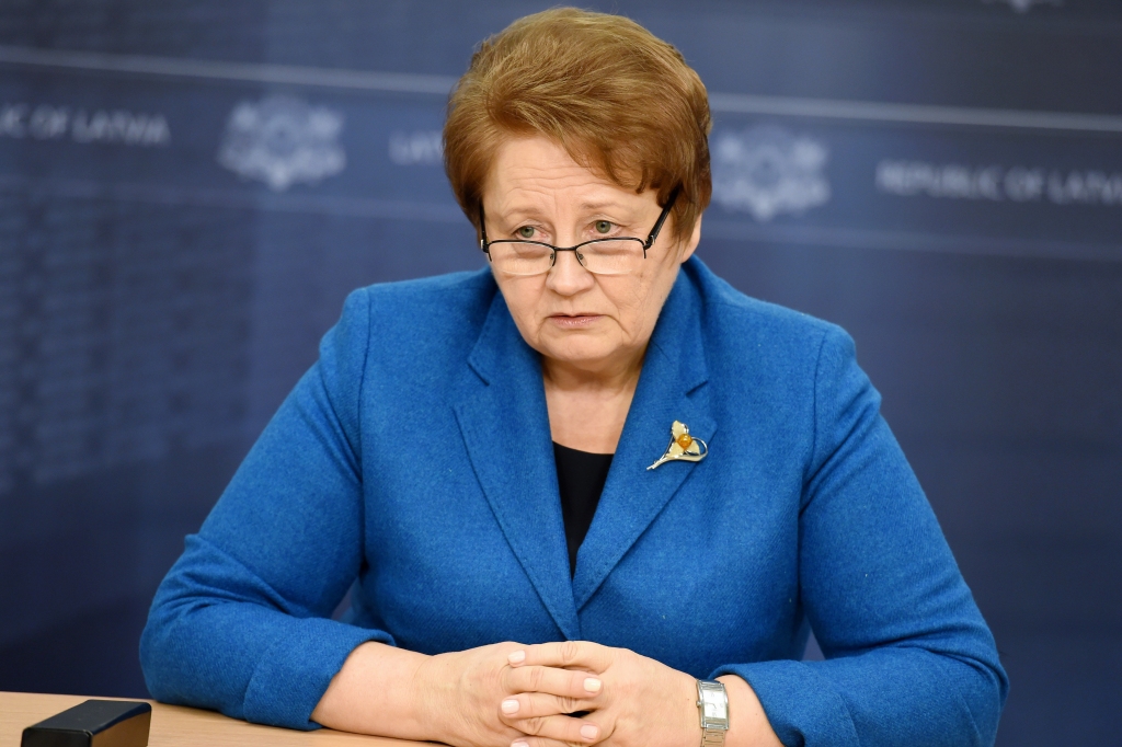 Koalīcija vienojas - bēgļu pabalsts būs 139 eiro