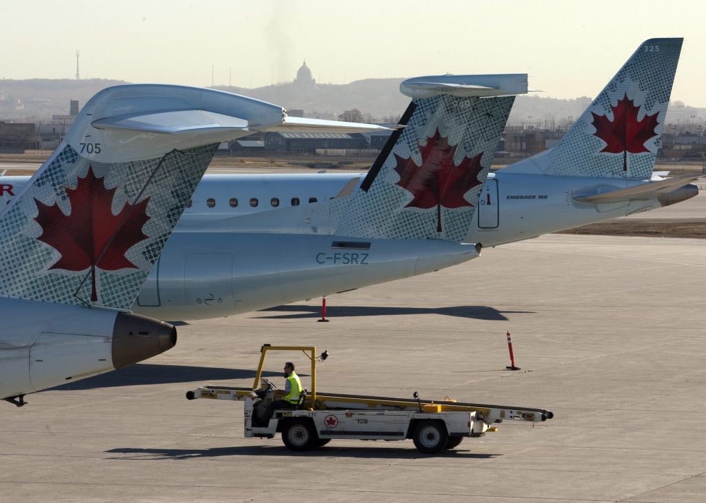 Ārkārtīgi spēcīgā turbulencē ievainots 21 Air Canada reisa pasažieris