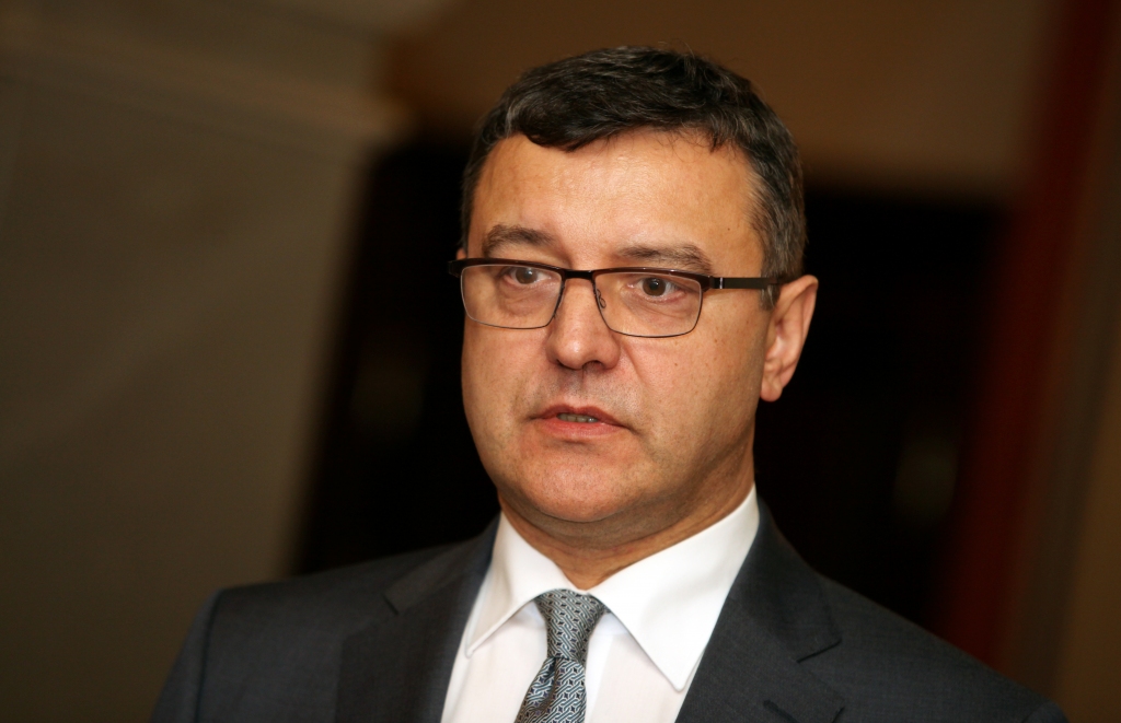 Pastāv iespēja, ka premjera amatam virzīs finanšu ministru Reiru