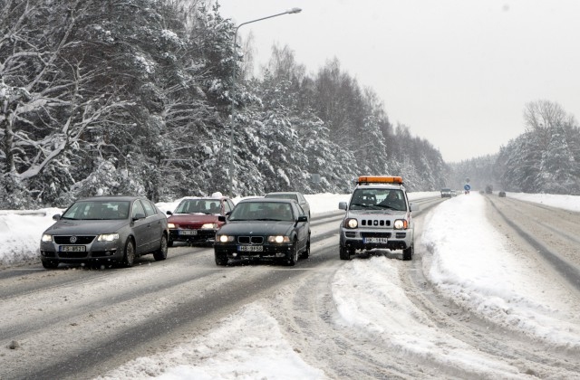 Autobraucēju ievērībai: braukšanas apstākļi apmierinoši