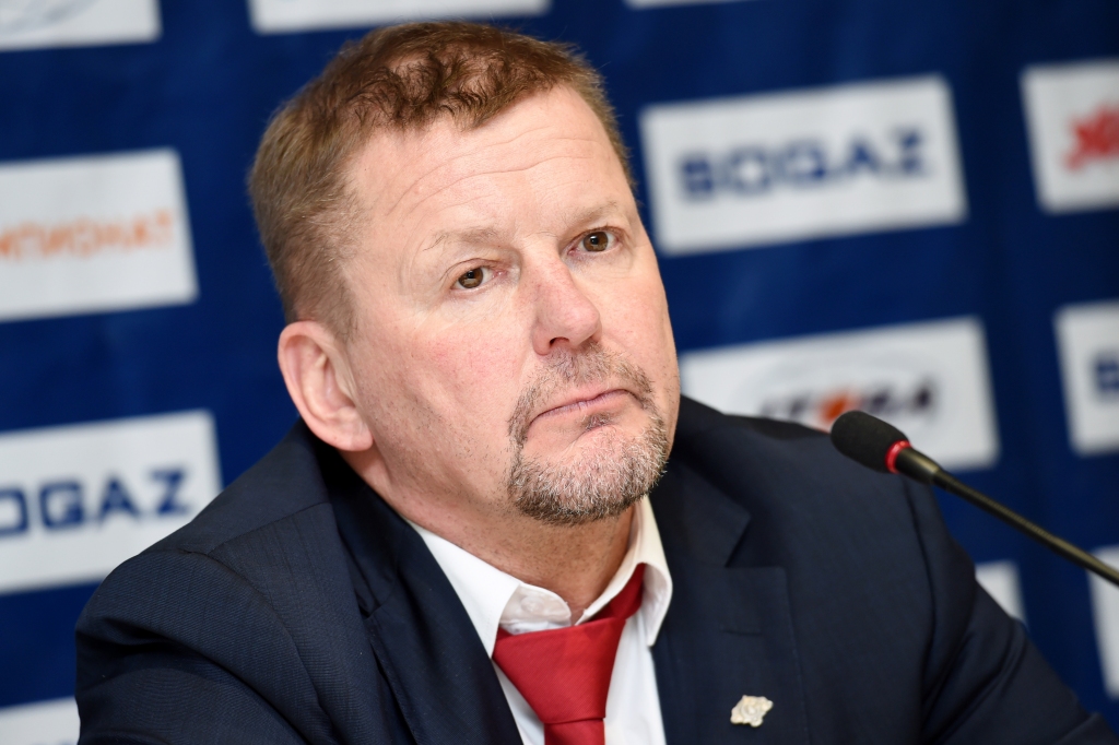 Dinamo atbrīvo galveno treneri Heikili; viņa vietā Sējējs