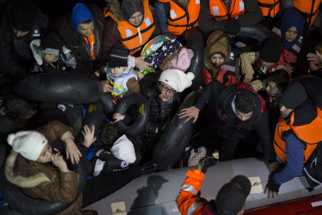 ES Turcijai aizrāda, ka imigrantu plūsma aizvien ir pārāk liela
