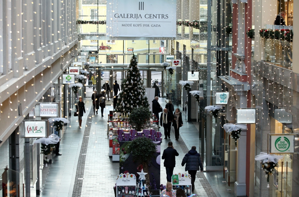 Attīstot tirdzniecības centrus, arvien lielāka loma ēdināšanas pakalpojumiem