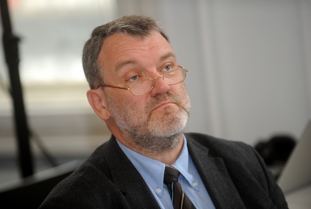 Rozenvalds: Ar nekonkrētību valdības veidošanā Vienotība cenšas defektu pārvērst par efektu