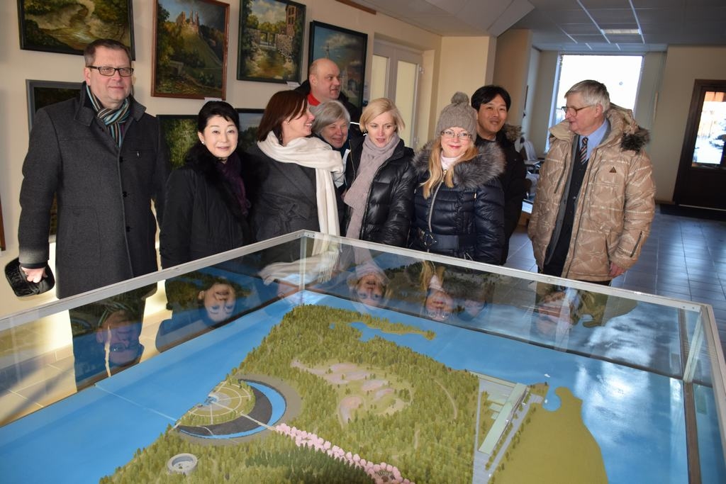 Japānas vēstniecei patīk Latvijas skaistā ziema
