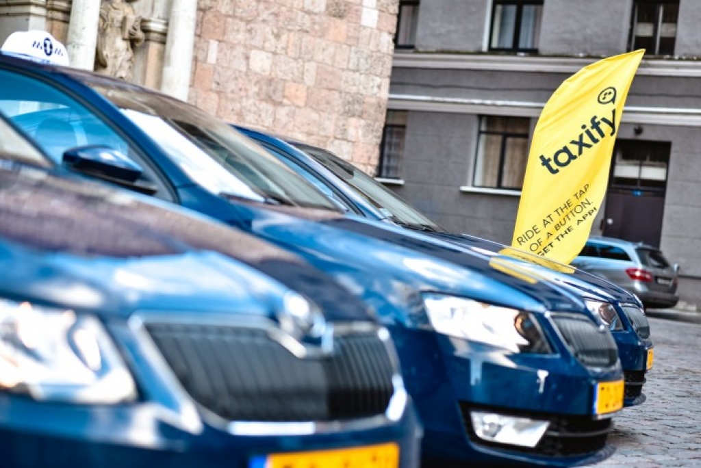 Uzņēmums: Policija konfiscē Taxify vadītāja auto par dalīšanos izmaksās