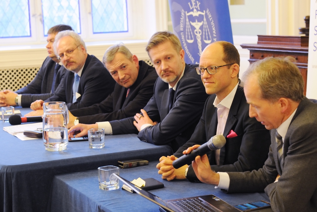 Tiesiskās paļāvības sardzē līdzās tiesai grib analītisko dienestu 