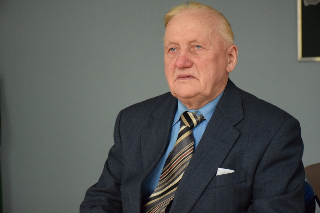 Pagātni nevajag noniecināt