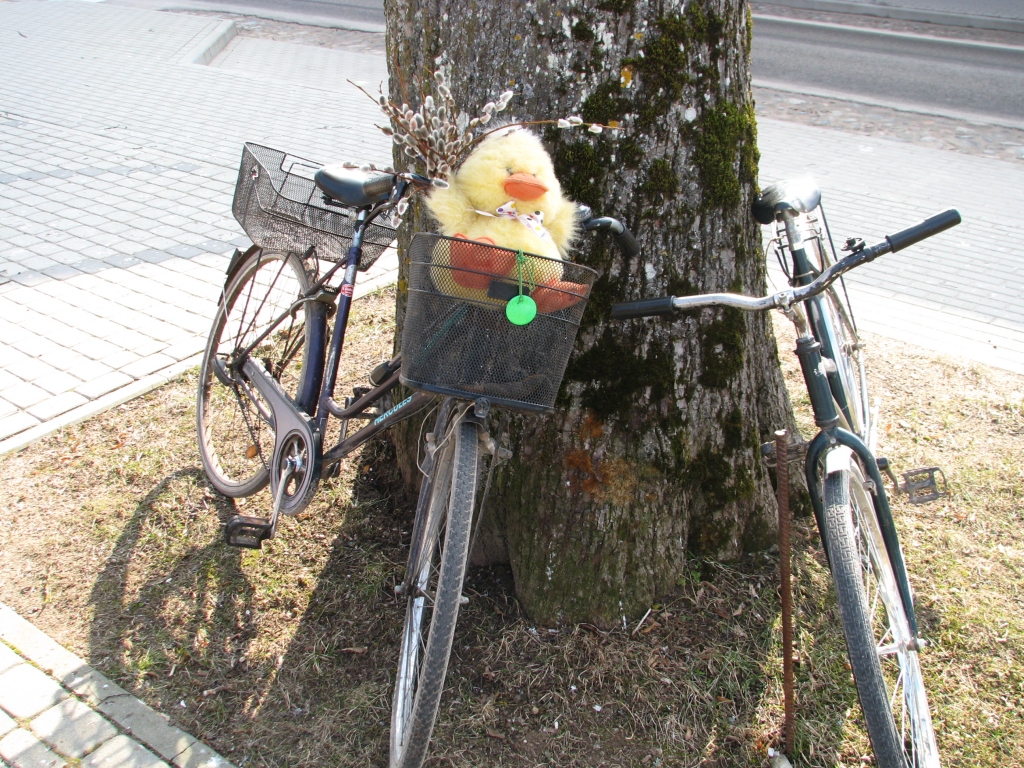 Foto: Lieldienu svinēšana Jaunjelgavā, Vecpilsētas parkā