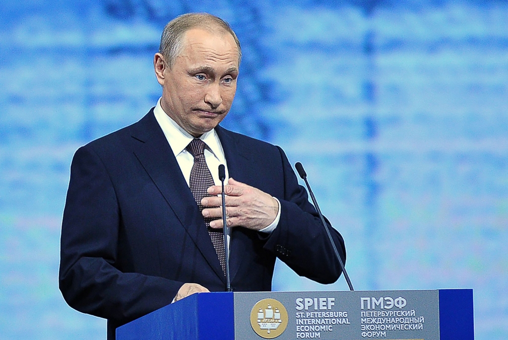 Putins pauž gatavību uzlabot attiecības ar Eiropu