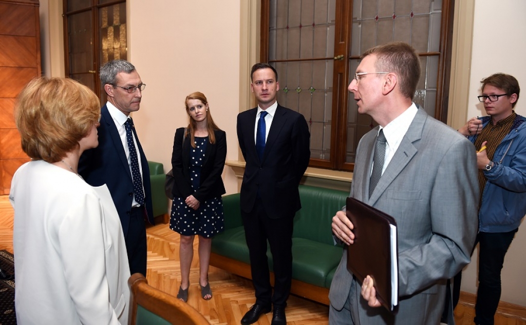 Vēstniecība: Lielbritānija ievēros saistības NATO par Latvijas un reģiona drošību