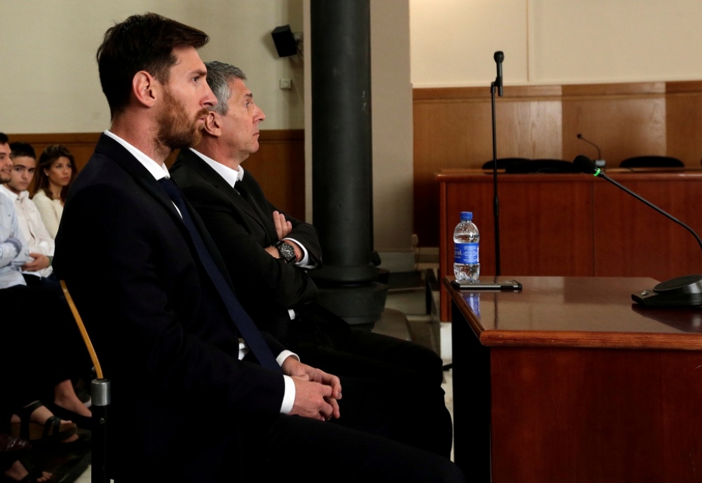 Par krāpšanos ar nodokļiem futbolistam Mesi piespriež cietumsodu