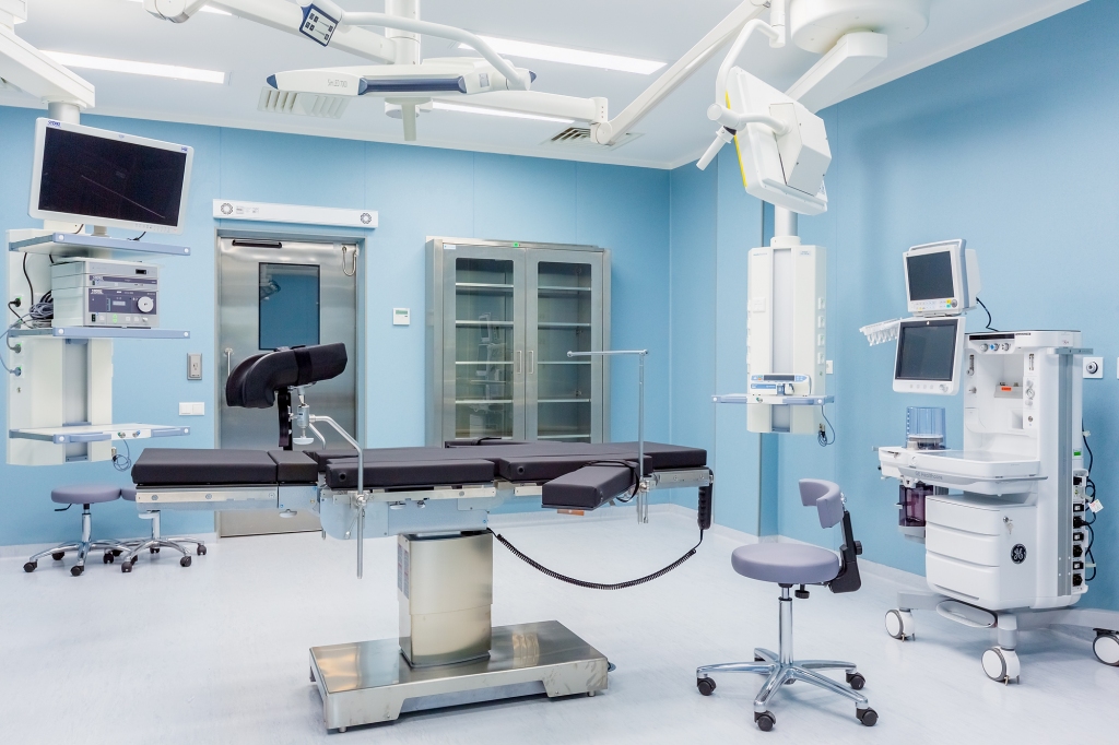 Rīgā atklāta jauna ķirurģijas klīnika Aiwa Clinic
