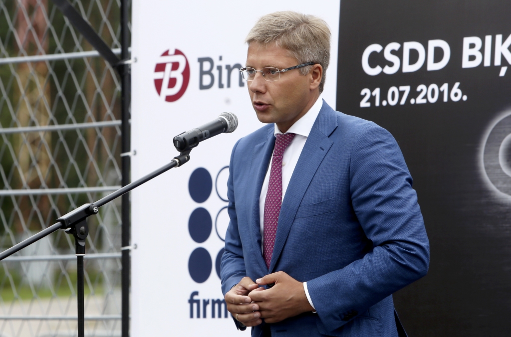Pašvaldībai ir jārunā latviski