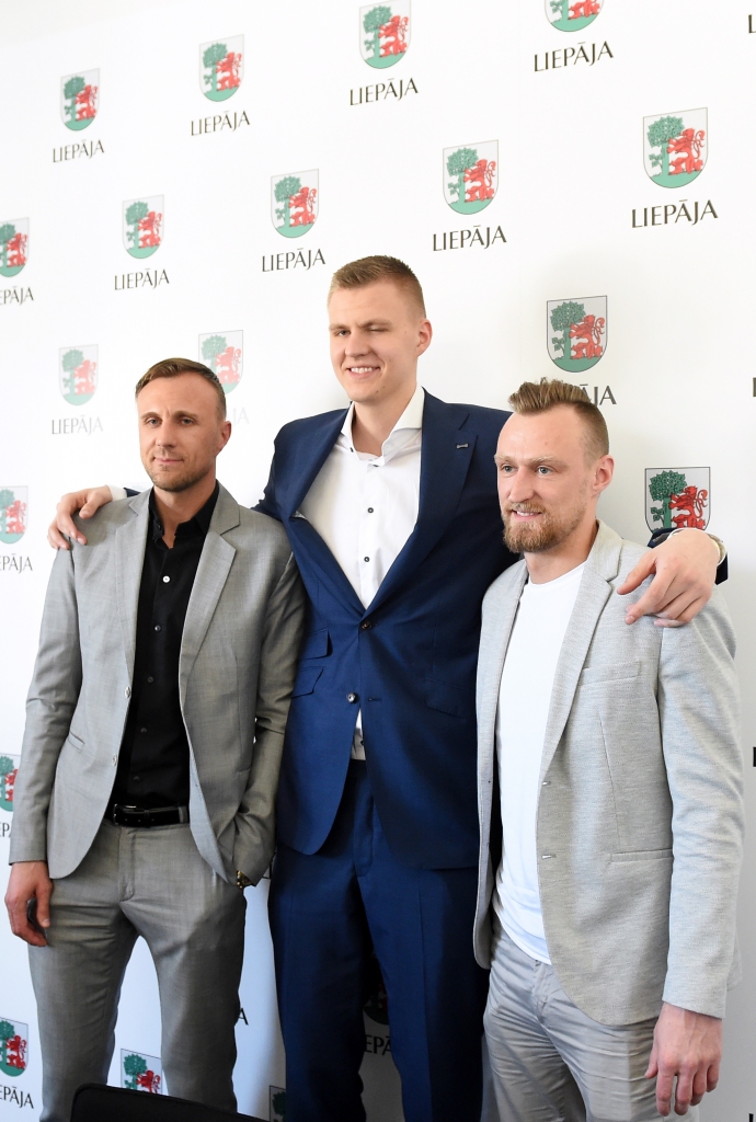 Porziņģis sev un brāļiem īrēs smalkus dzīvokļus Manhetenā