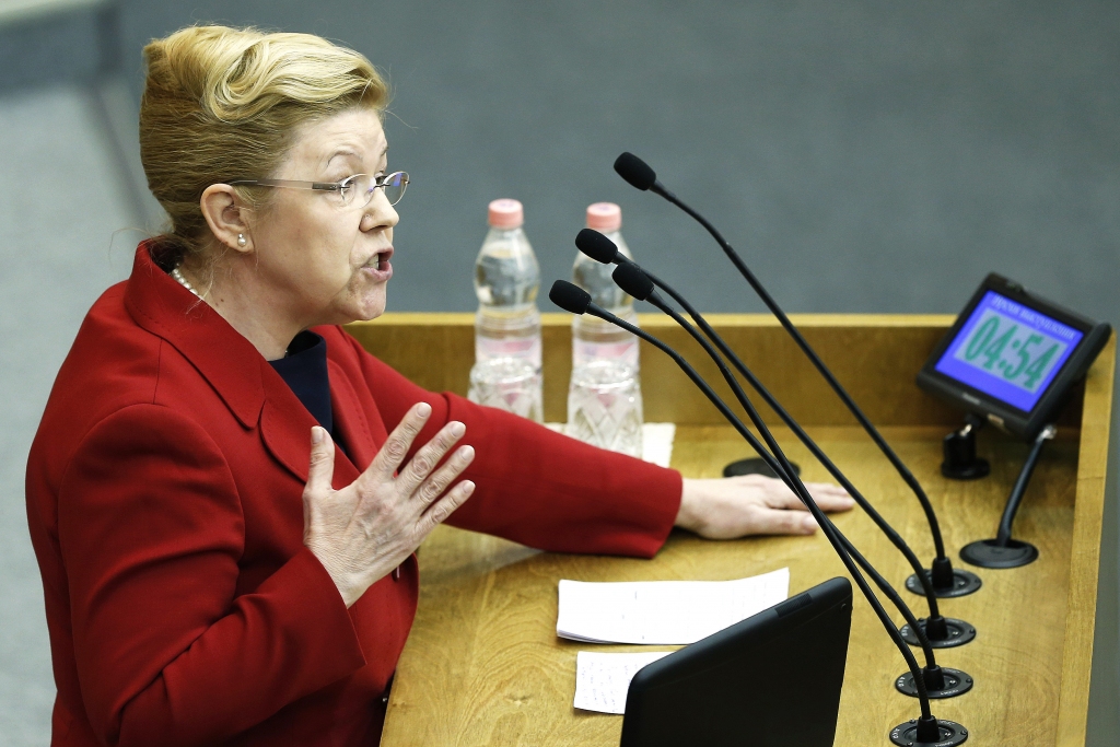 "Ja sit, tad mīl" - Krievijas deputāte rosina dekriminalizēt vardarbību ģimenē