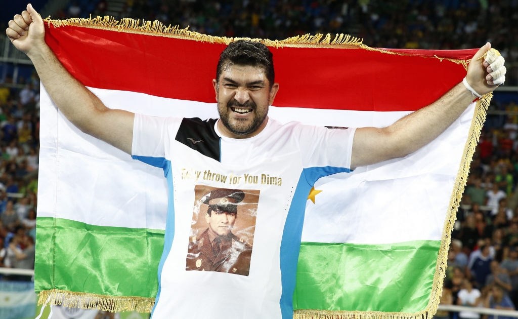 Tadžikistānas Vieglatlētikas federācijas prezidents izcīna valstij pirmo olimpisko zeltu vēsturē