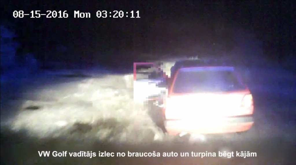 VIDEO: Jaunieši ar zagtām mašīnām bēg no pašvaldības policijas