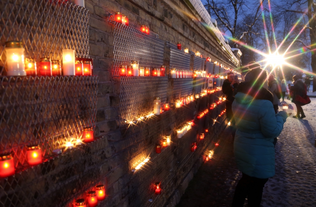FOTO: Lāčplēša diena 11.novembra krastmalā