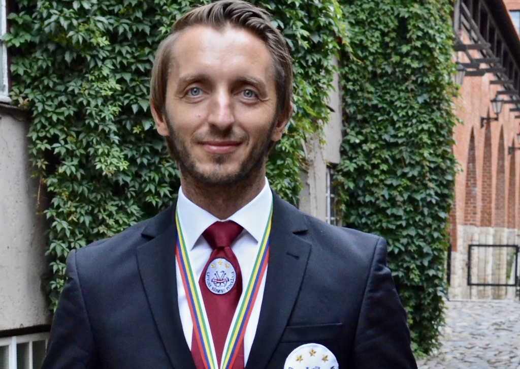 Balzambāra līdzīpašnieks: Rīgā būtu jāievieš bāru un restorānu limits