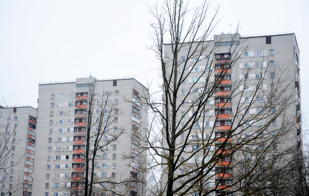 Sērijveida dzīvokļu cenas turpina kāpt