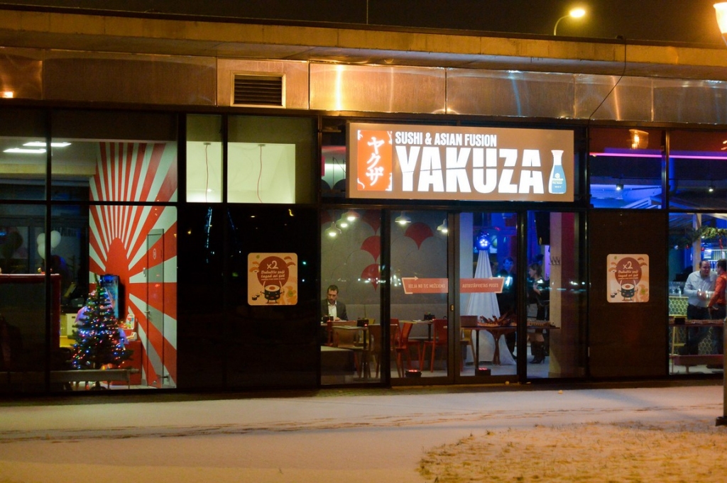 FOTO: Yakuza Sushi&Asian Fusion restorāna izveidē Mežciemā ieguldīti 150 tūkstoši eiro
