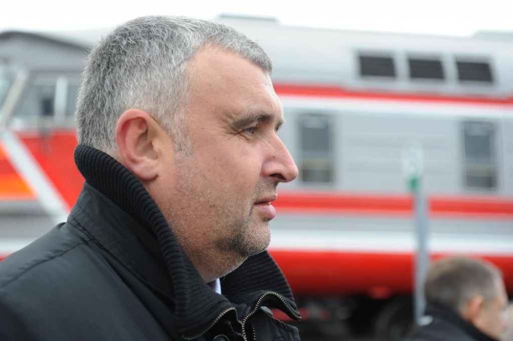 LDz Cargo vēršas pret bijušo vadītāju
