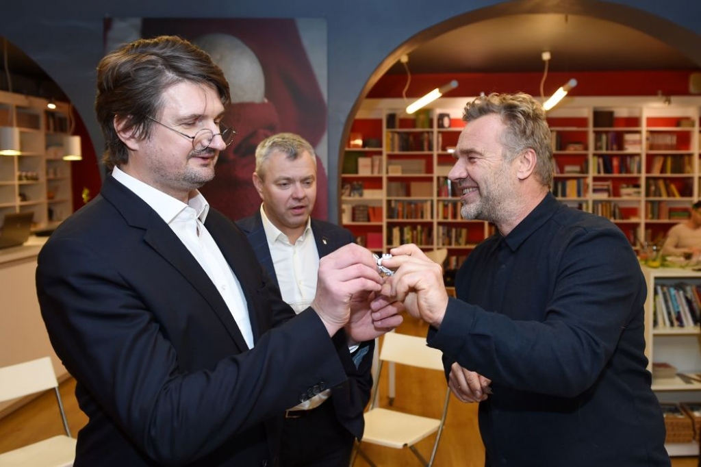 Uzņēmēji lej laimi: !Mooz radošais direktors Ēriks Stendzenieks