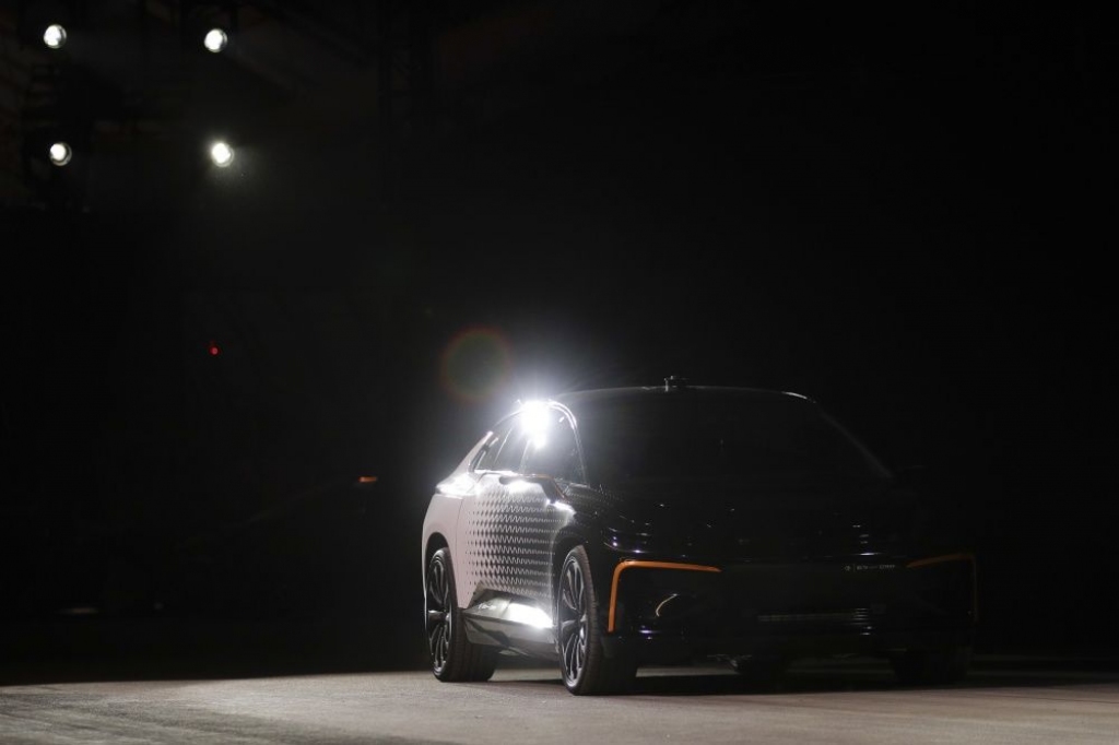 Papildināts - Tirgū sevi piesaka vēl viens Tesla konkurents