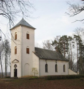 Daudzeses baznīcai remontēs jumtu