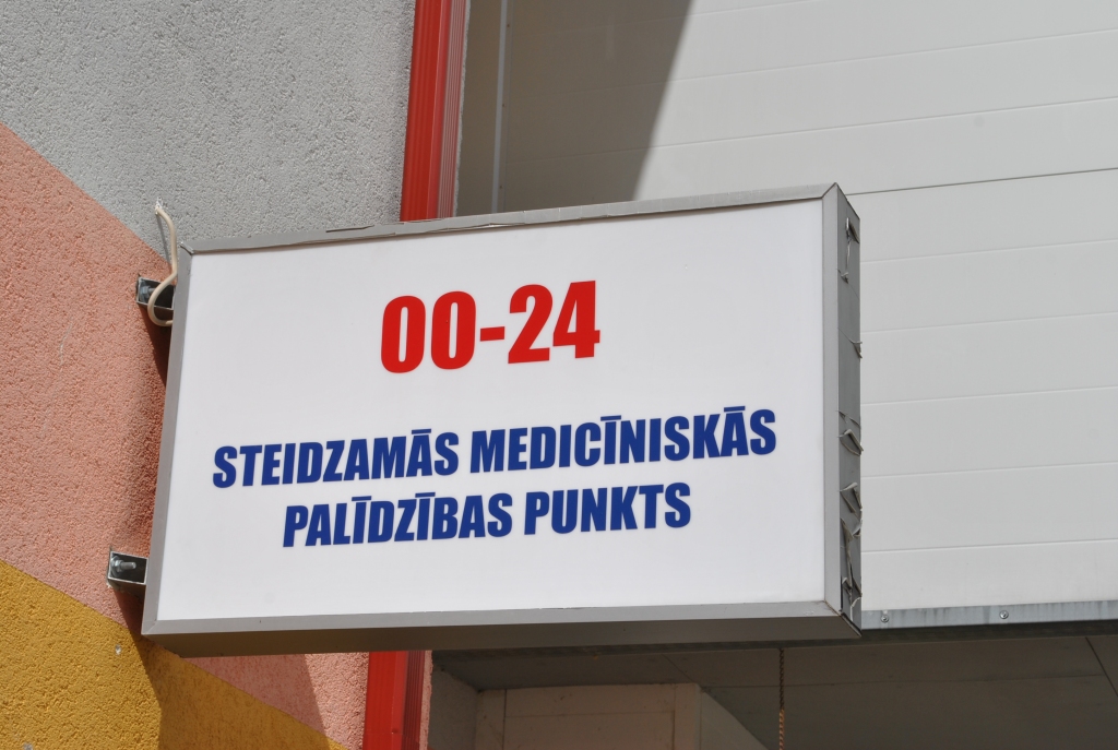 Paciente: “Poliklīnika streika dēļ ir kā izmirusi, bet Aizkraukles traumpunkts pārslogots"