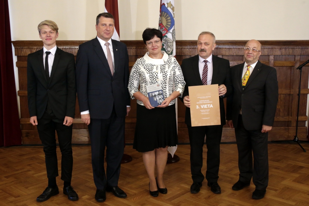 Iekļūst starp Zvaigžņu reitinga skolām