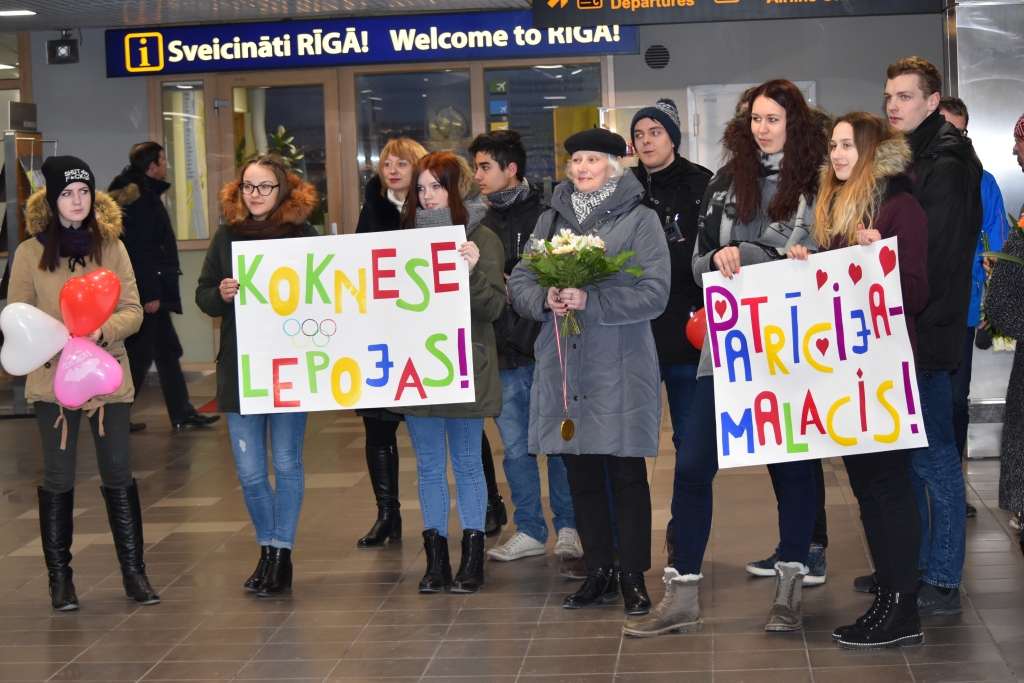Olimpiete Patrīcija Eiduka atgriežas mājās