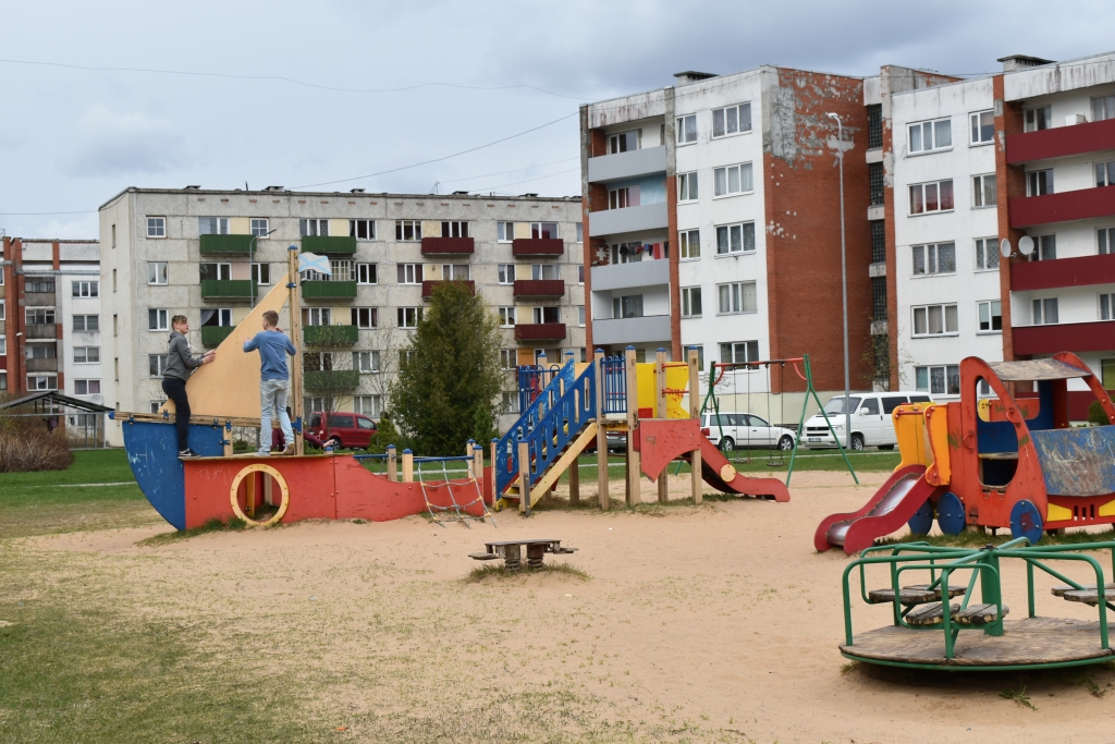 Aizkrauklē nojauks rotaļu laukumu