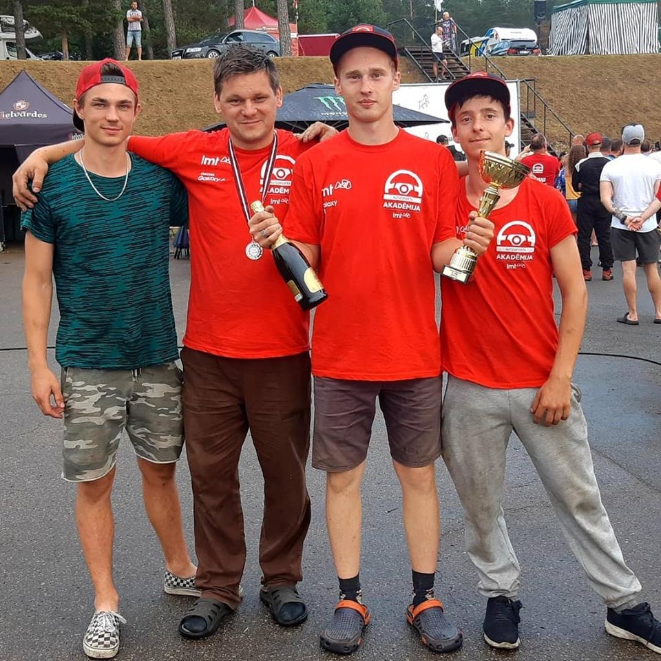 Kartingu sacensībās Kandavā iegūts otrās vietas kauss
