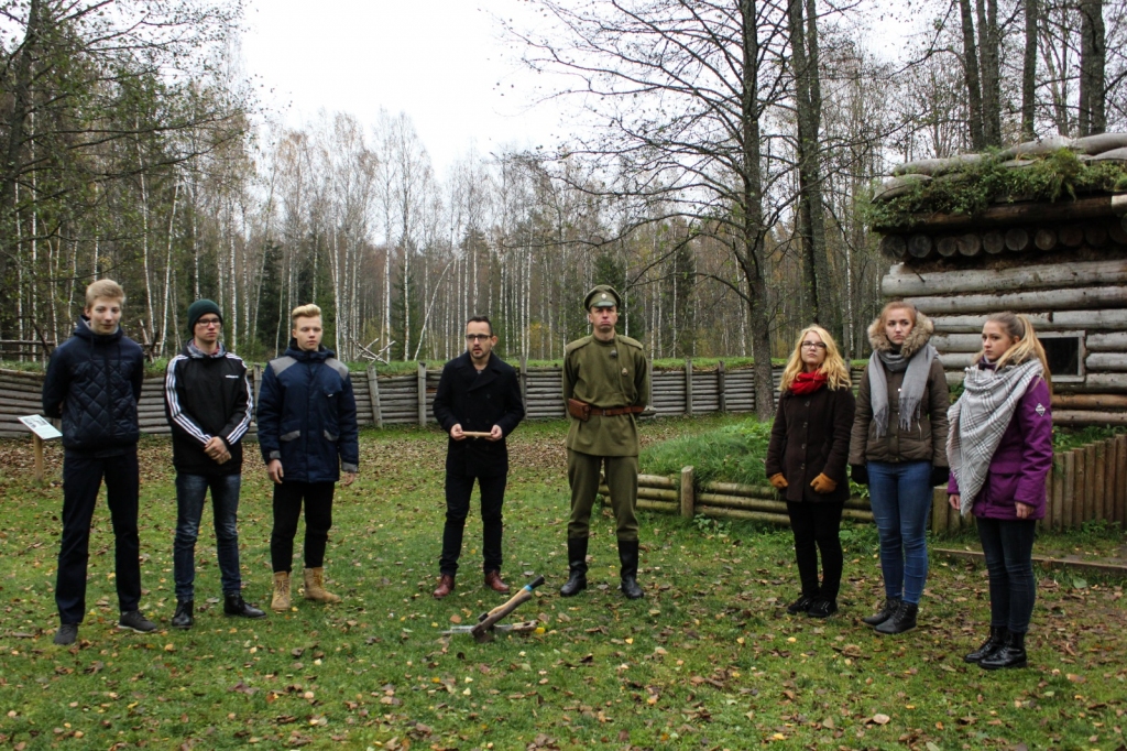 “Karā” dodas pļaviņietes