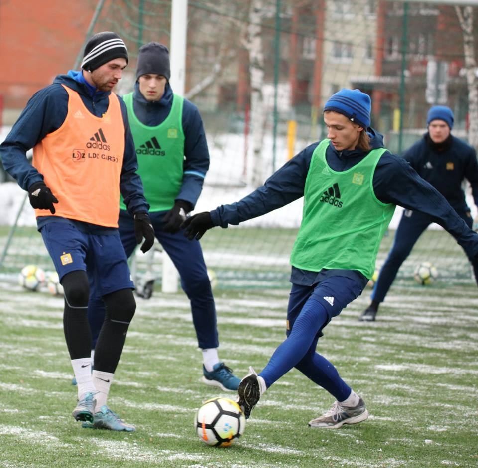 Stuglis spēlēs “Ventspils” sastāvā