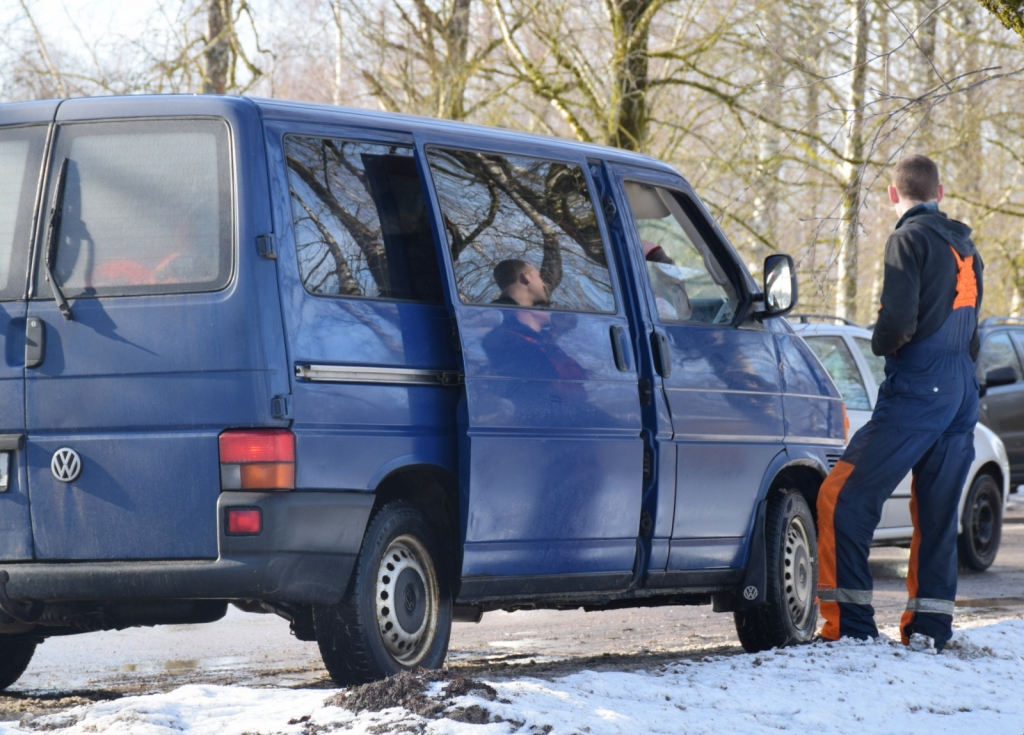 Aizkrauklē autovadītājs bez tiesībām “nopelna” 280 eiro lielu naudassodu