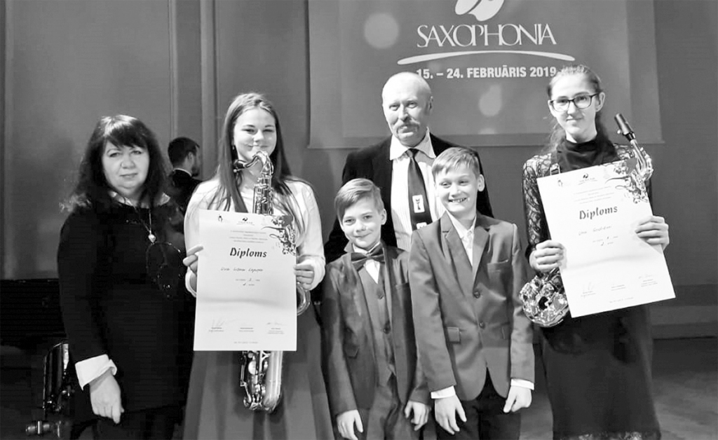 Lepojamies ar saviem audzēkņiem
