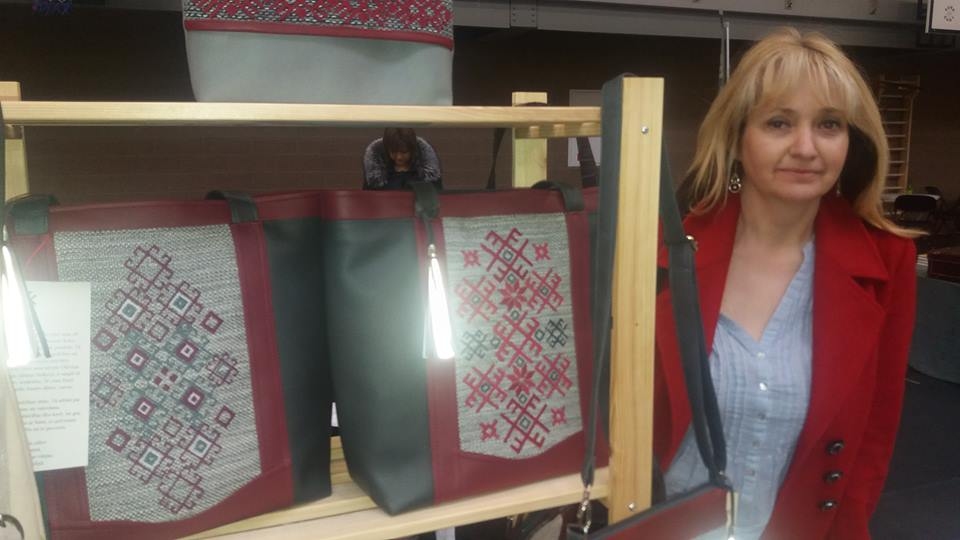 Latviju pārstāv “Gotiņa” un daudzesietes izšuvumi