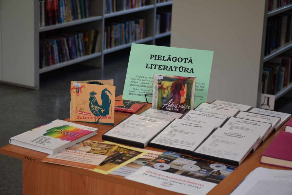Bibliotēkā var lasīt audiogrāmatas
