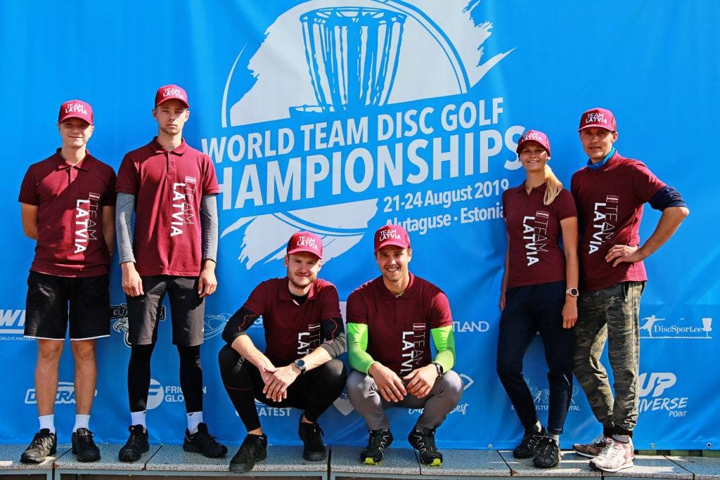 Veiksmīgs starts pasaules komandu čempionātā
